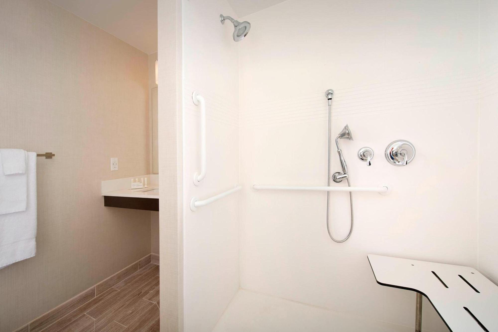 Towneplace Suites By Marriott Alexandria Fort Belvoir Mount Vernon Dış mekan fotoğraf